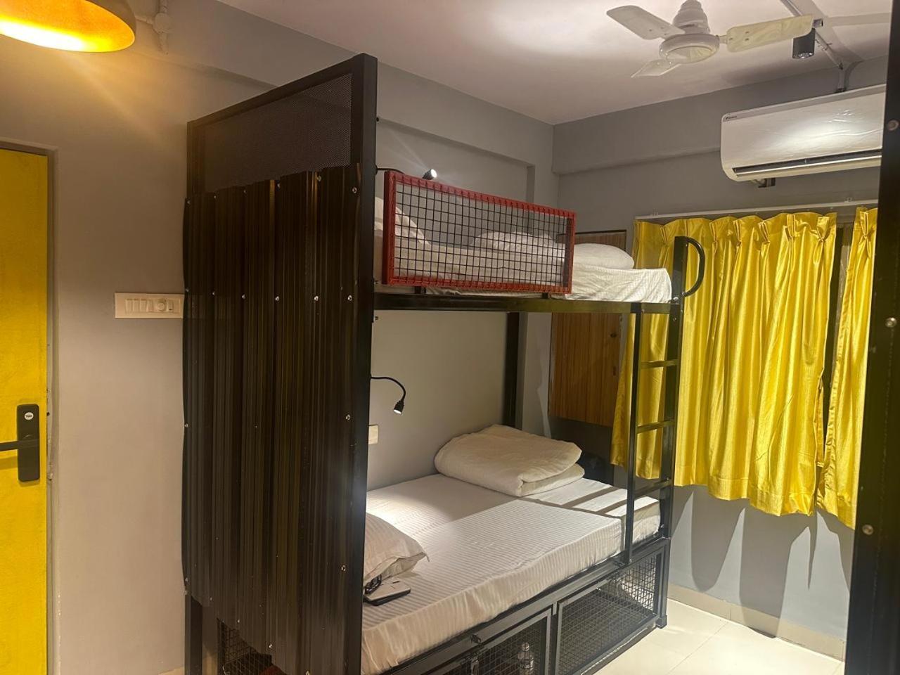 Travotale Hostel And Cowork Koregaonpark 浦那 外观 照片