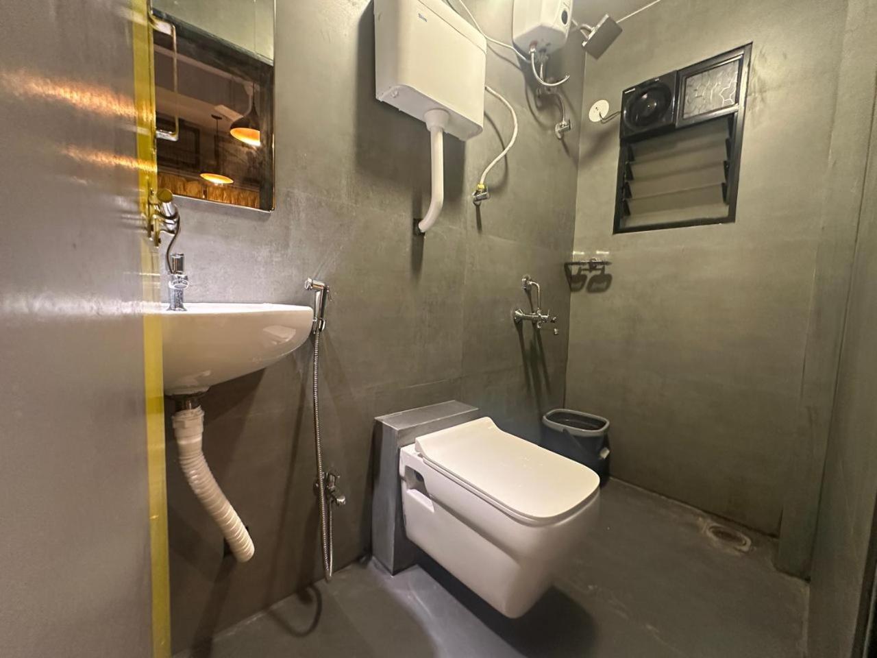 Travotale Hostel And Cowork Koregaonpark 浦那 外观 照片