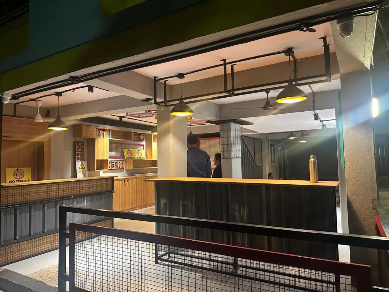 Travotale Hostel And Cowork Koregaonpark 浦那 外观 照片
