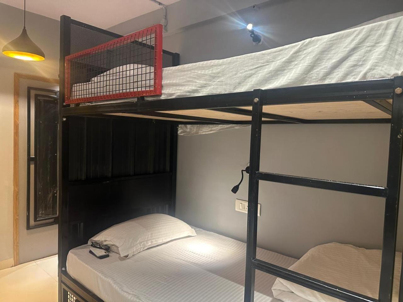 Travotale Hostel And Cowork Koregaonpark 浦那 外观 照片