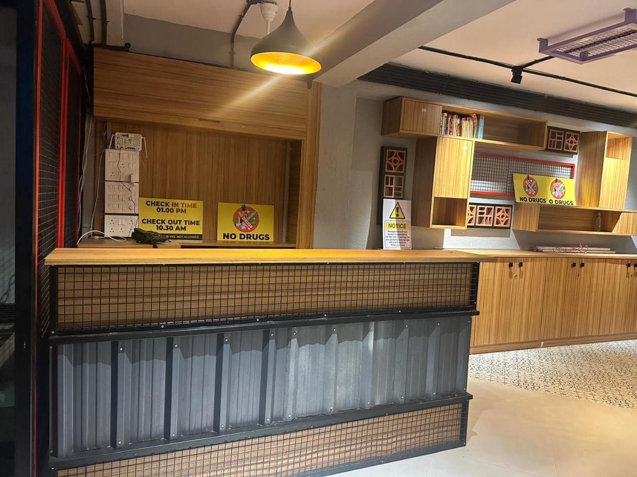 Travotale Hostel And Cowork Koregaonpark 浦那 外观 照片