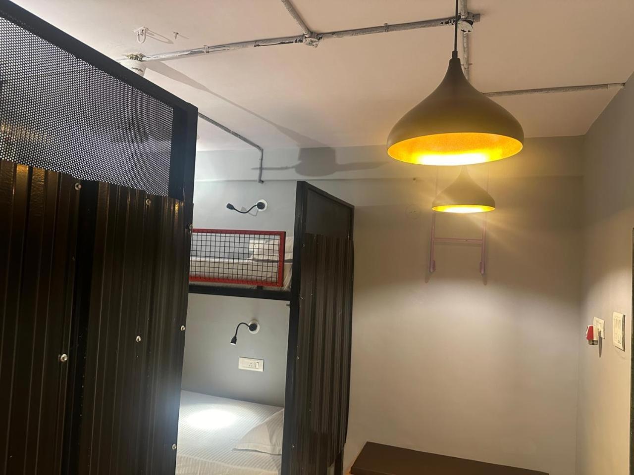 Travotale Hostel And Cowork Koregaonpark 浦那 外观 照片