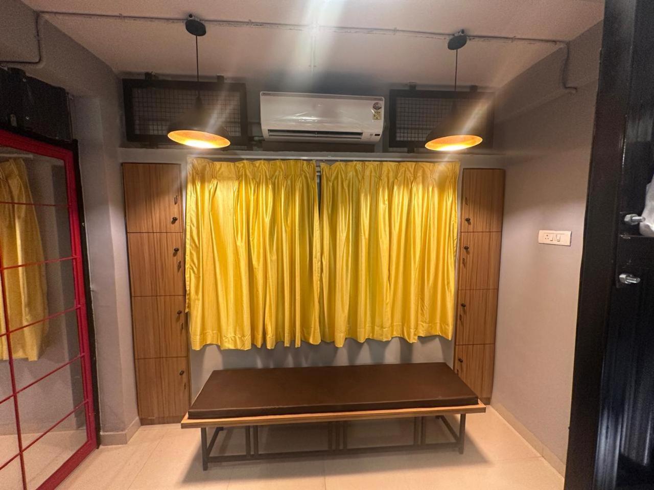 Travotale Hostel And Cowork Koregaonpark 浦那 外观 照片