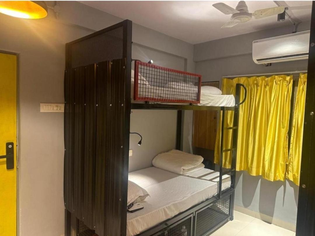 Travotale Hostel And Cowork Koregaonpark 浦那 外观 照片