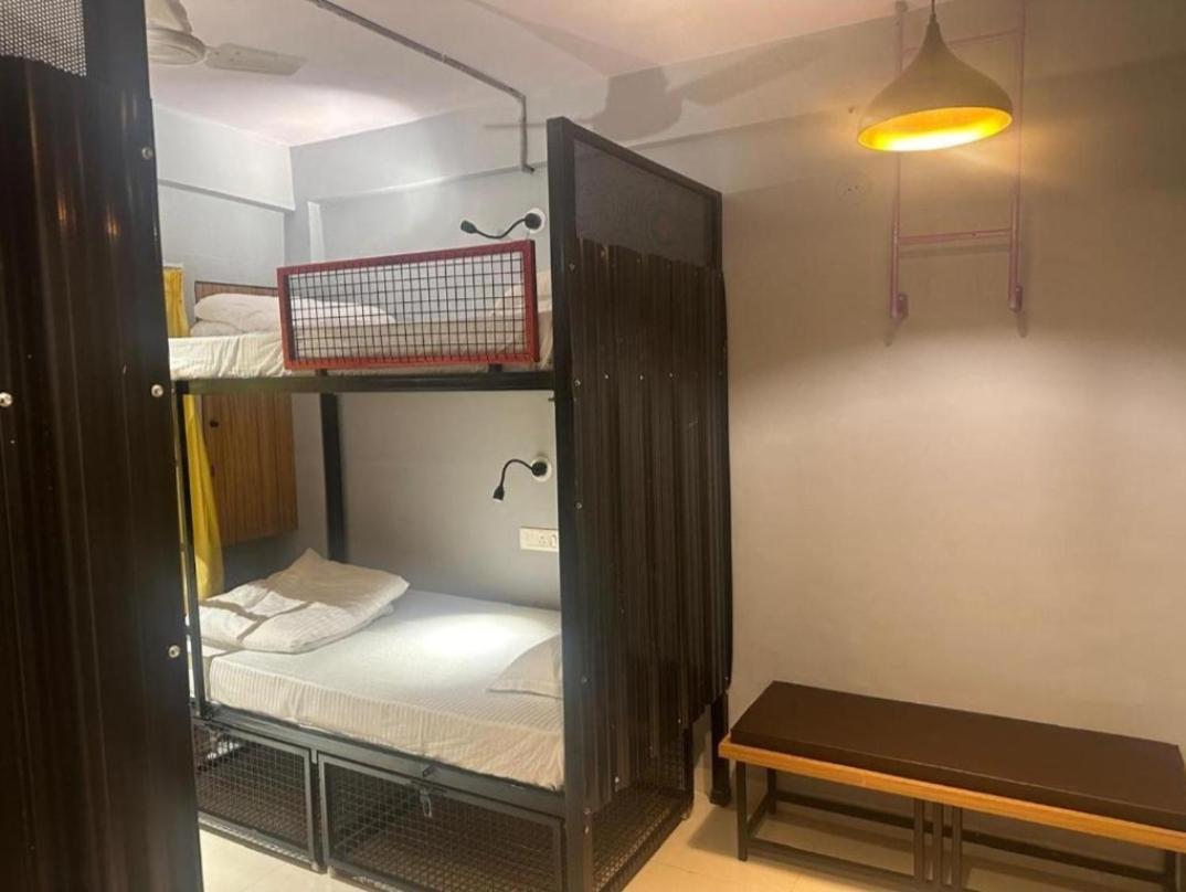 Travotale Hostel And Cowork Koregaonpark 浦那 外观 照片