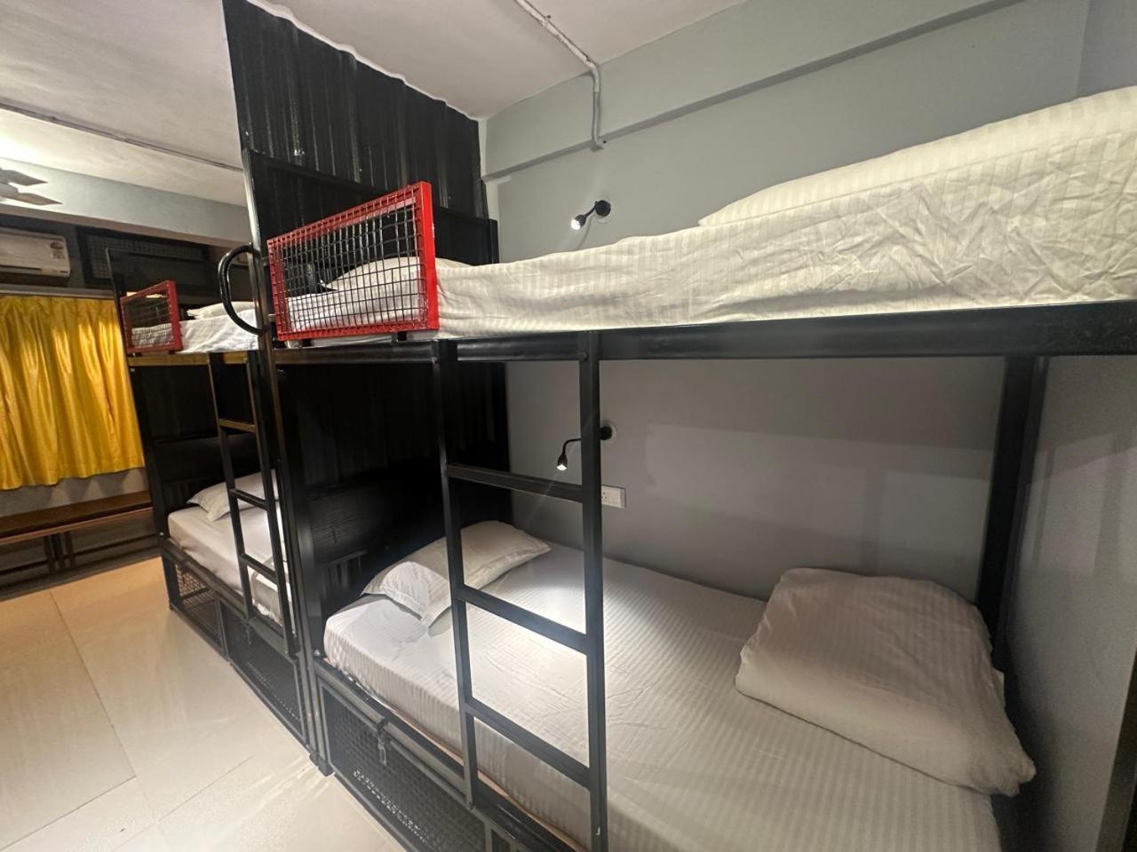 Travotale Hostel And Cowork Koregaonpark 浦那 外观 照片