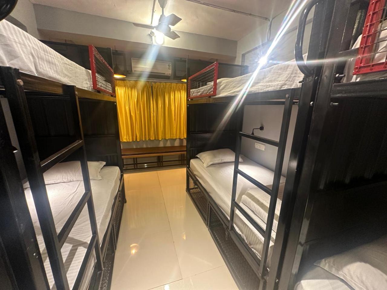 Travotale Hostel And Cowork Koregaonpark 浦那 外观 照片