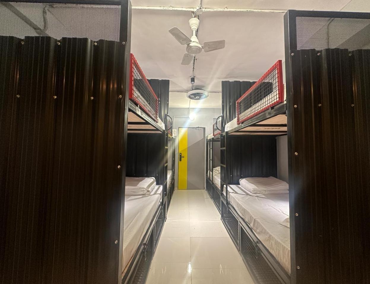Travotale Hostel And Cowork Koregaonpark 浦那 外观 照片